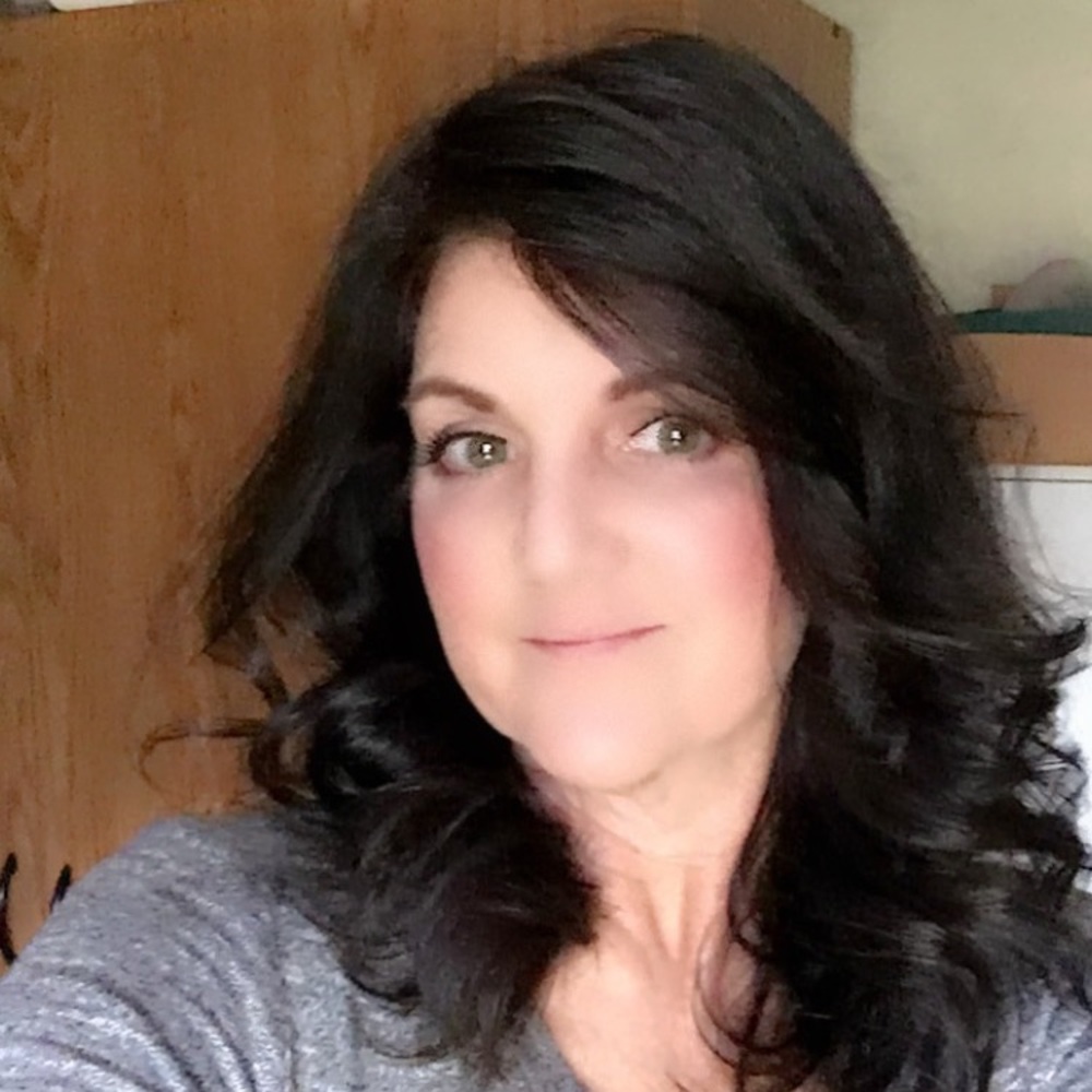 Meet your Posher, Debbie